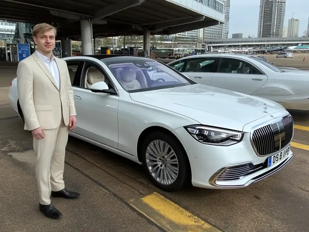 luxury airport reception in london with a private car 83