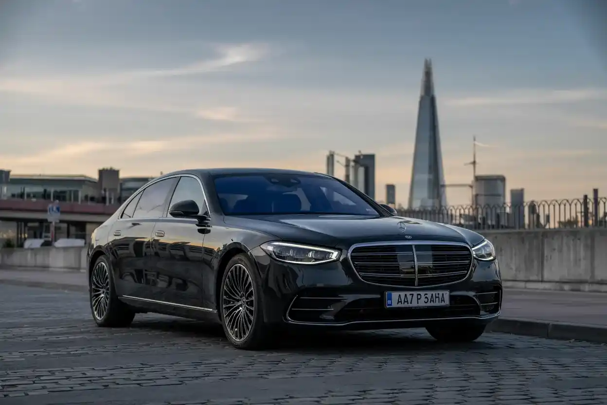تأجير مرسيدس S-Class مع سائق في لندن