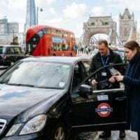 اجراءات الابلاغ عن مفقودات في سيارة سائق خاص