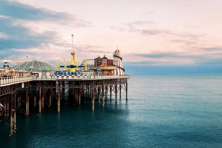 رصيف برايتون الفيكتوري The Brighton Marine Palace
