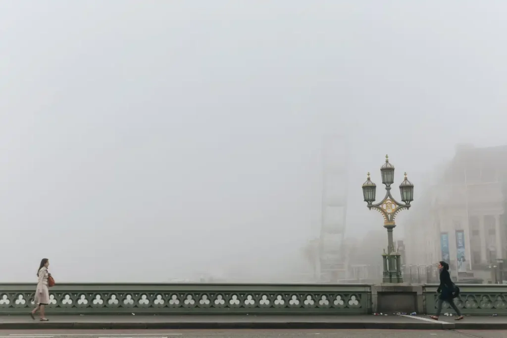 Westminster Bridge and Big Ben on a misty November morning in London